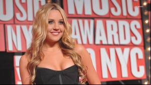 Amanda Bynes Porn Captions - Amanda Bynes found roaming streets naked, TMZ reports | khou.com